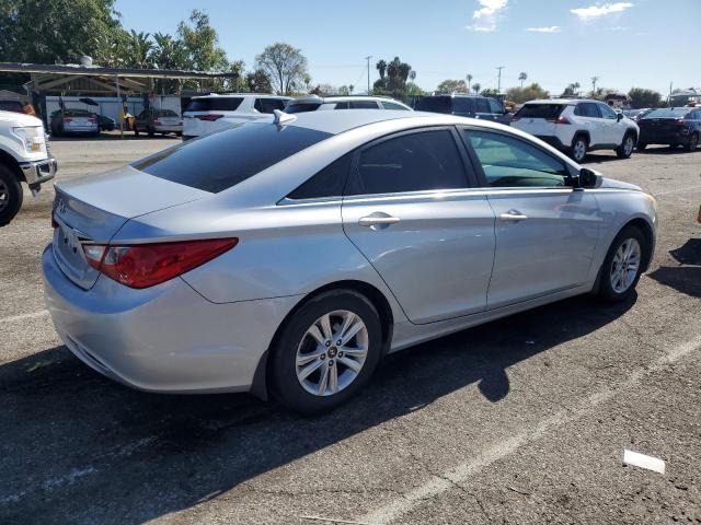 5NPEB4AC7BH107276 - 2011 HYUNDAI SONATA GLS SILVER photo 3