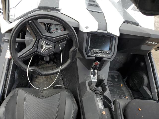 57XAASFA3K8130444 - 2019 POLARIS SLINGSHOT WHITE photo 8