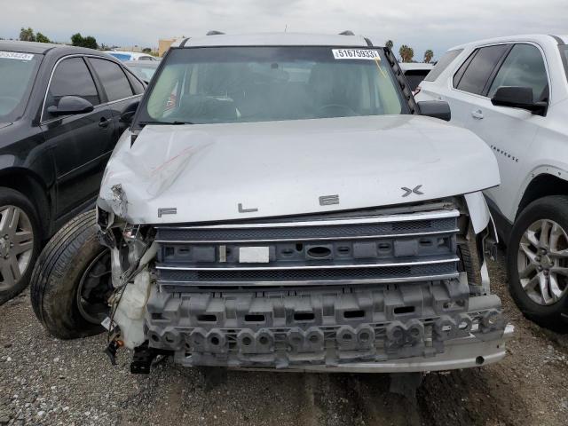 2FMGK5B87DBD36978 - 2013 FORD FLEX SE SILVER photo 5