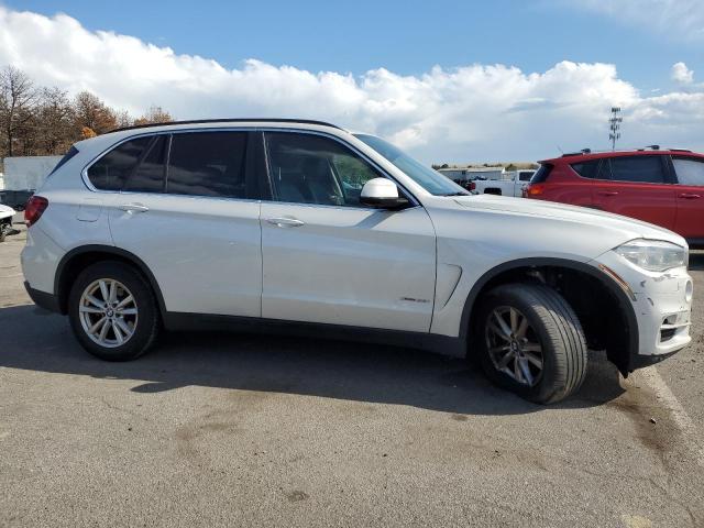 5UXKR0C53E0H22299 - 2014 BMW X5 XDRIVE35I WHITE photo 4