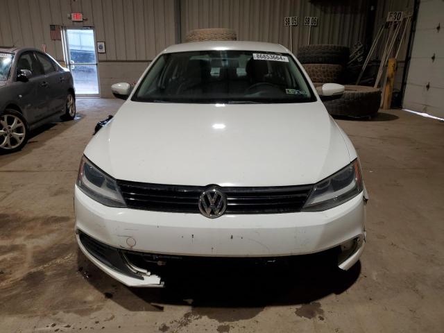 3VWDZ7AJ2BM349116 - 2011 VOLKSWAGEN JETTA SE WHITE photo 5