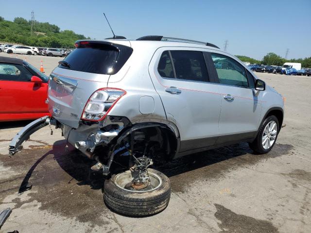 3GNCJRSB0JL173932 - 2018 CHEVROLET TRAX PREMIER SILVER photo 3