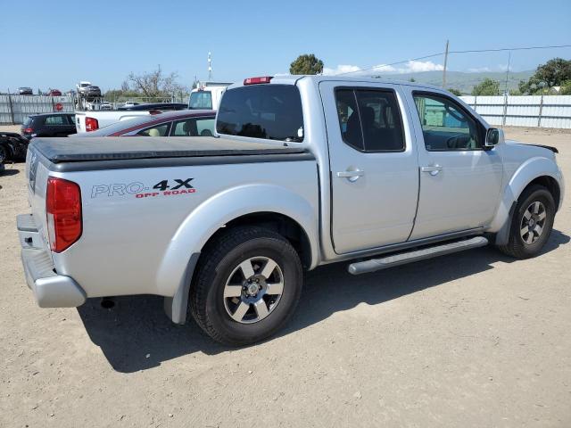 1N6AD0ER4BC409973 - 2011 NISSAN FRONTIER S SILVER photo 3