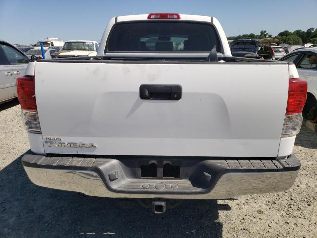 5TFEY5F13CX116123 - 2012 TOYOTA TUNDRA CREWMAX SR5 WHITE photo 6