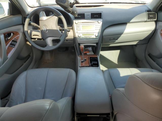 4T1BK46K18U568132 - 2008 TOYOTA CAMRY LE WHITE photo 8