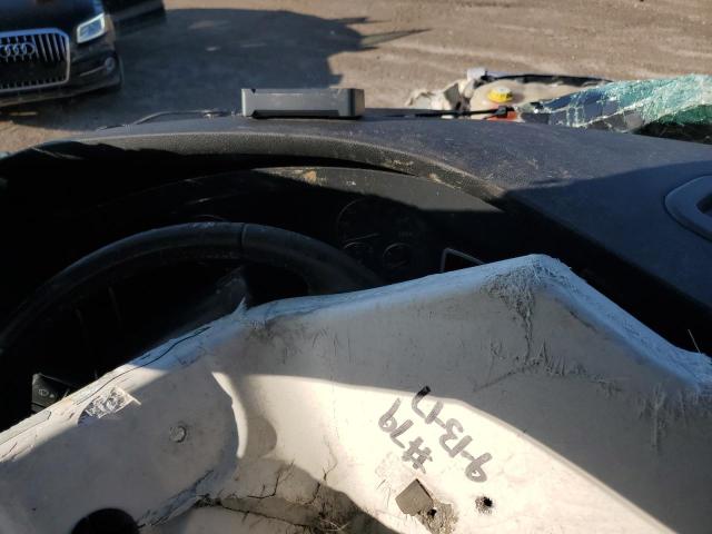 3AKJHHDR8JSJU0864 - 2018 FREIGHTLINER CASCADIA 1 WHITE photo 8