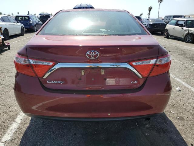 4T1BF1FKXFU920236 - 2015 TOYOTA CAMRY LE RED photo 6