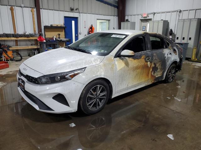 2022 KIA FORTE FE, null
