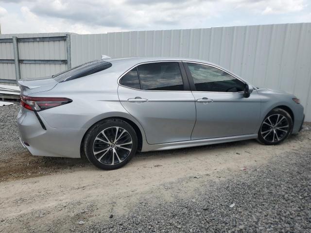 4T1G11AKXPU730918 - 2023 TOYOTA CAMRY SE NIGHT SHADE SILVER photo 3