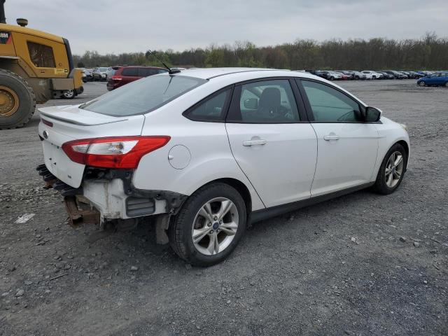 1FAHP3F26CL255625 - 2012 FORD FOCUS SE WHITE photo 3