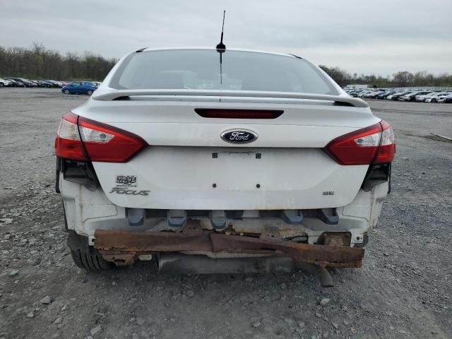 1FAHP3F26CL255625 - 2012 FORD FOCUS SE WHITE photo 6