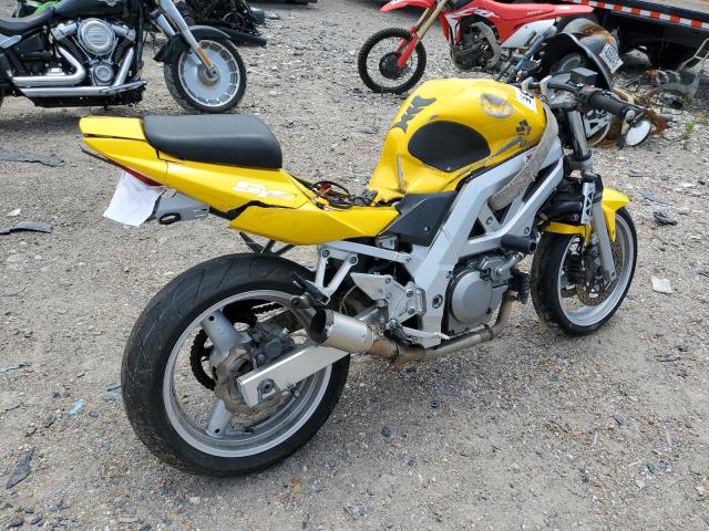 JS1VP53A242101399 - 2004 SUZUKI SV650 YELLOW photo 4