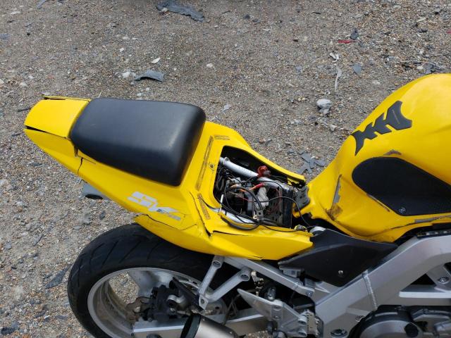 JS1VP53A242101399 - 2004 SUZUKI SV650 YELLOW photo 5