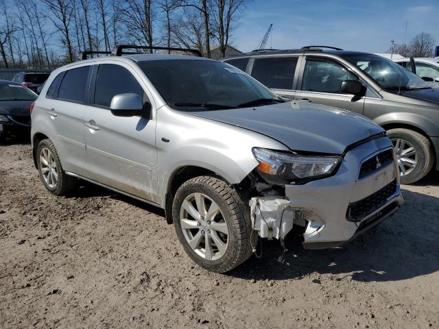 4A4AR3AU5EE001113 - 2014 MITSUBISHI OUTLANDER ES SILVER photo 4