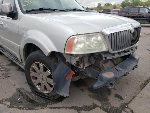 5LMFU28R84LJ03290 - 2004 LINCOLN NAVIGATOR 米色 照片 9