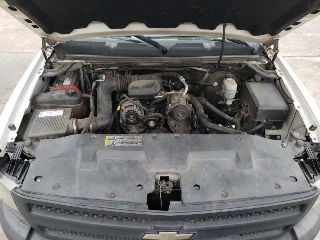 1GCEC19X17Z597118 - 2007 CHEVROLET SILVERADO C1500 CLASSIC WHITE photo 11