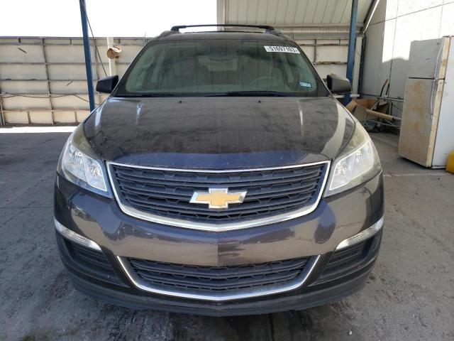 1GNKRFKD0HJ210676 - 2017 CHEVROLET TRAVERSE LS GRAY photo 5