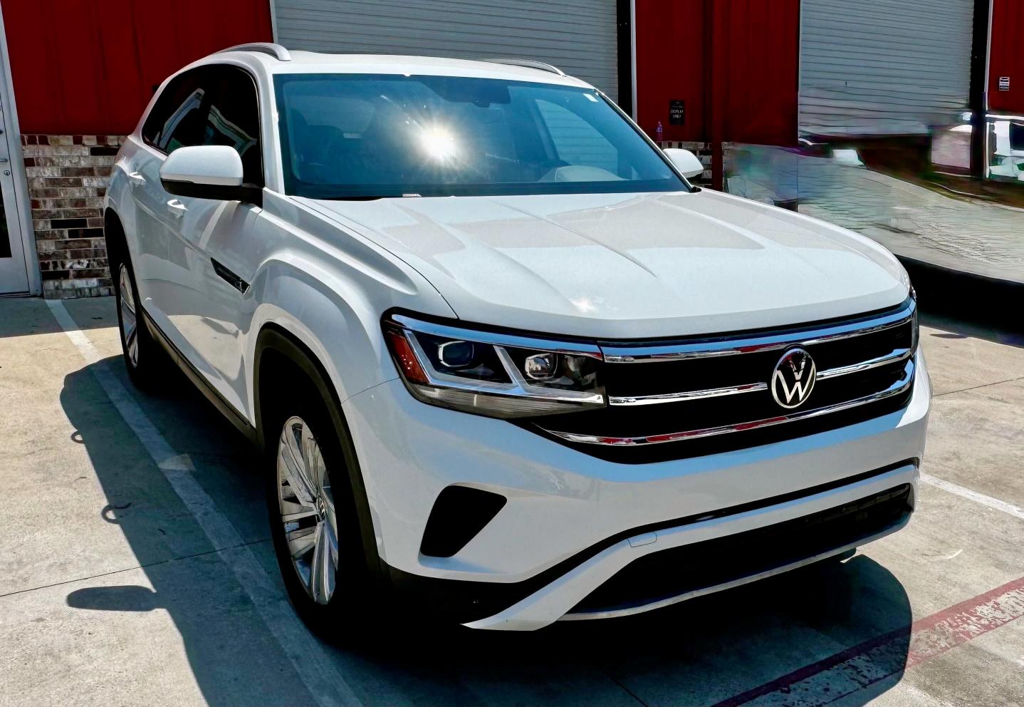 1V2KE2CA2MC222522 - 2021 VOLKSWAGEN ATLAS CROS SE WHITE photo 1