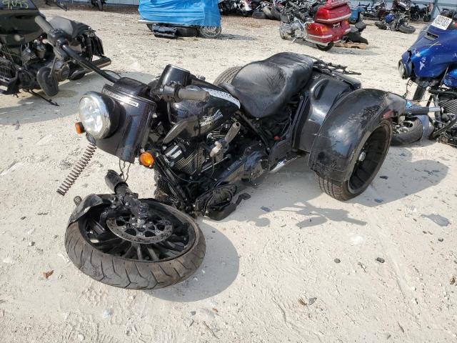 1HD1MCP19PB850392 - 2023 HARLEY-DAVIDSON FLRT BLACK photo 2