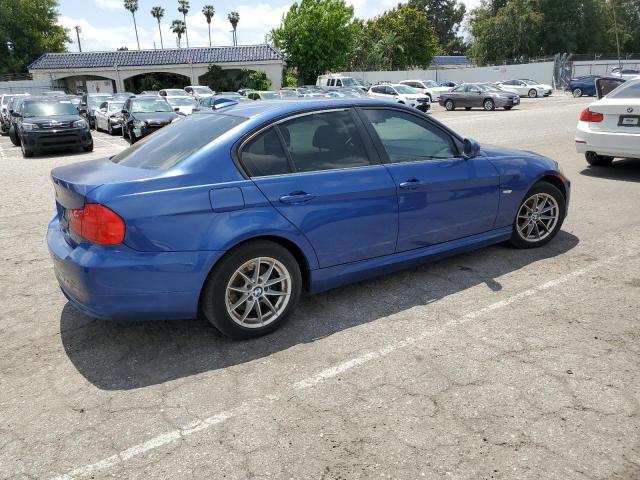 WBAPH57589NL76996 - 2009 BMW 328 I SULEV BLUE photo 3