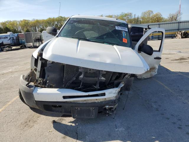 1GCRKPE35BZ105659 - 2011 CHEVROLET SILVERADO K1500 WHITE photo 5