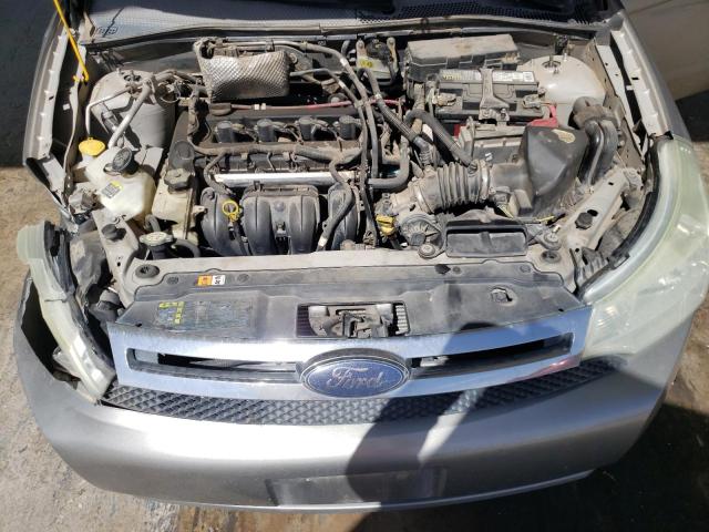 1FAHP35N88W233238 - 2008 FORD FOCUS SE SILVER photo 11