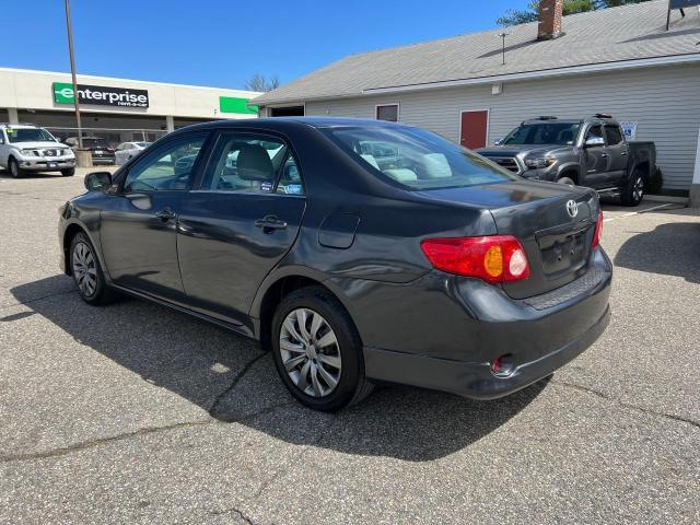 2T1BU4EE9DC947526 - 2013 TOYOTA COROLLA BASE GRAY photo 3