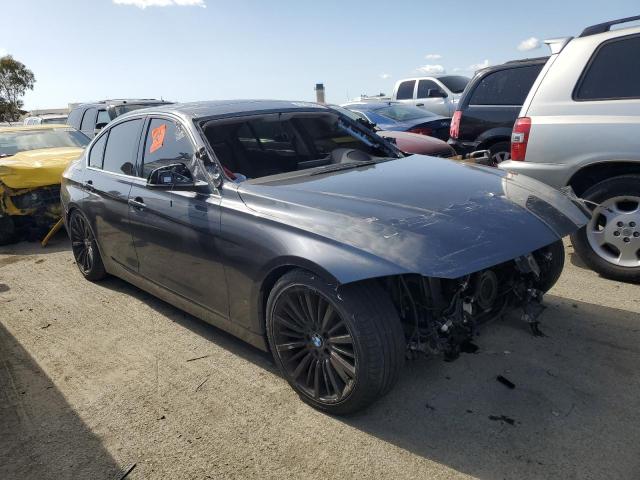 WBA3A9G54DNP37207 - 2013 BMW 3 SERIES I ნაცრისფერი ფოტო 4