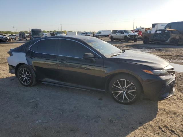 4T1G11AK7MU523768 - 2021 TOYOTA CAMRY SE BLACK photo 4