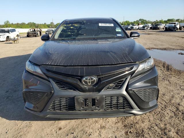 4T1G11AK7MU523768 - 2021 TOYOTA CAMRY SE BLACK photo 5