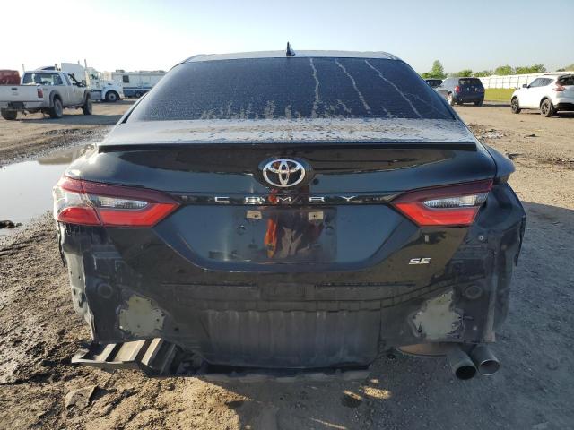 4T1G11AK7MU523768 - 2021 TOYOTA CAMRY SE BLACK photo 6