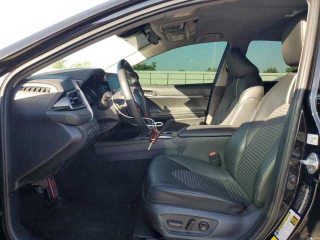 4T1G11AK7MU523768 - 2021 TOYOTA CAMRY SE BLACK photo 7