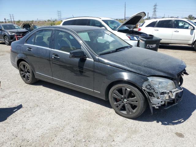 WDDGF8BB5BR169204 - 2011 MERCEDES-BENZ C 300 4MATIC BLACK photo 4