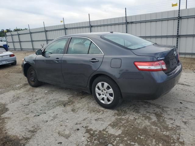 4T1BF3EK6BU153394 - 2011 TOYOTA CAMRY BASE GRAY photo 2