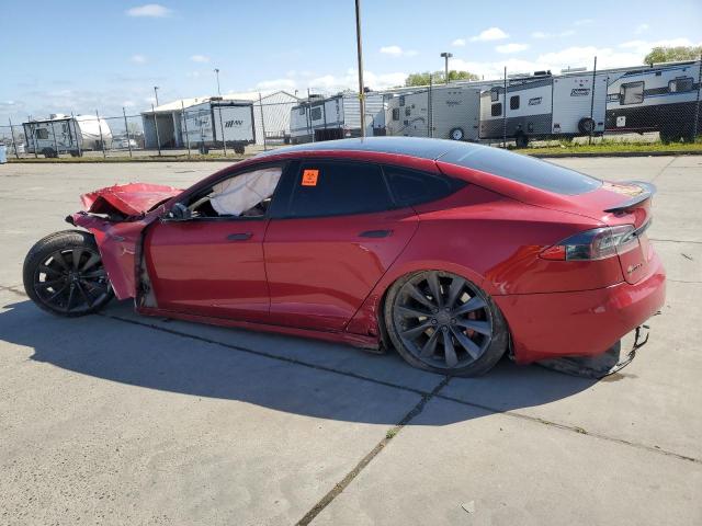 5YJSA1E44GF162393 - 2016 TESLA MODEL S RED photo 2
