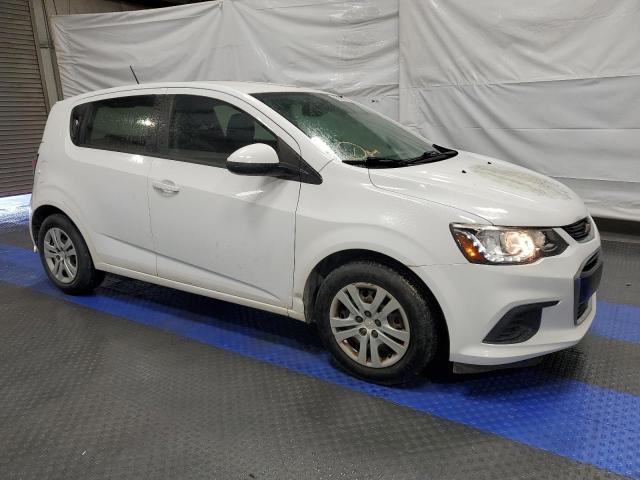 1G1JG6SH6H4159477 - 2017 CHEVROLET SONIC WHITE photo 4