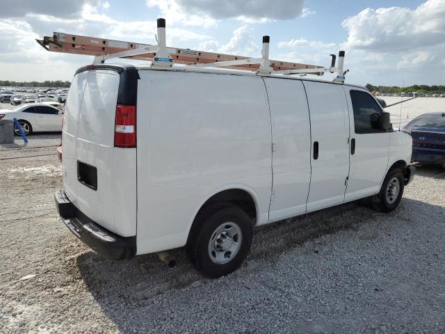 1GCWGAFFXG1118357 - 2016 CHEVROLET EXPRESS G2 WHITE photo 3