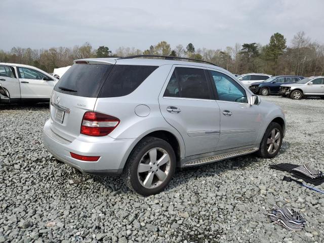 4JGBB8GB6AA556734 - 2010 MERCEDES-BENZ ML 350 4MATIC SILVER photo 3