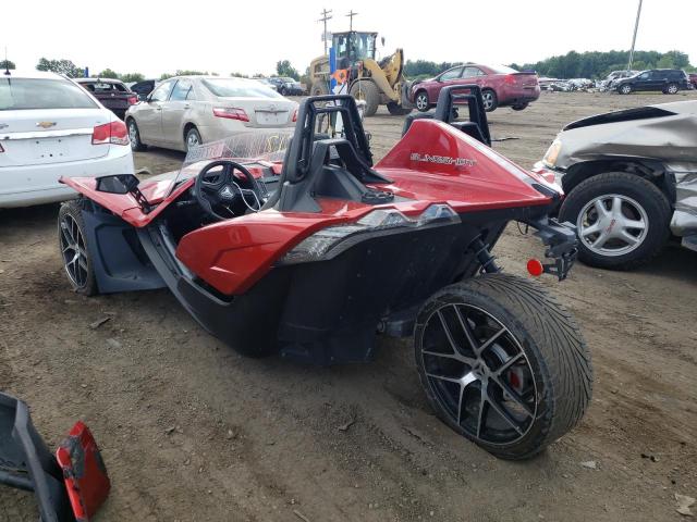 57XAAPFA0H8124610 - 2017 POLARIS SLINGSHOT SL RED photo 3