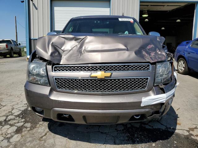 1GNSKKE7XER192476 - 2014 CHEVROLET SUBURBAN K1500 LTZ GRAY photo 5