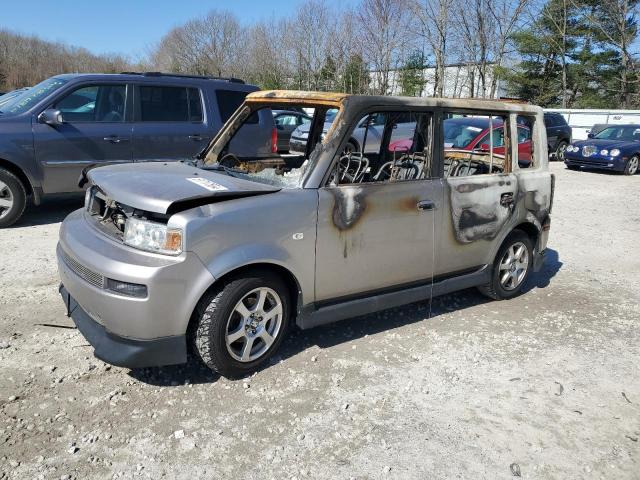 JTLKT334750173817 - 2005 TOYOTA SCION XB SILVER photo 1