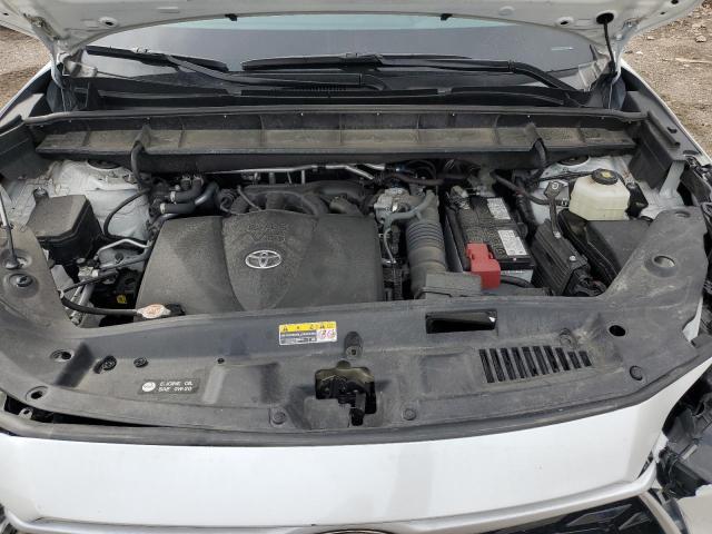 5TDGZRBH0NS254176 - 2022 TOYOTA HIGHLANDER XLE WHITE photo 12