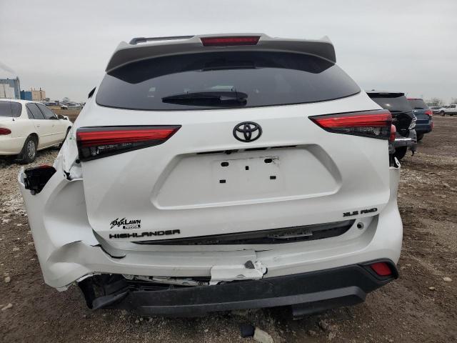 5TDGZRBH0NS254176 - 2022 TOYOTA HIGHLANDER XLE WHITE photo 6