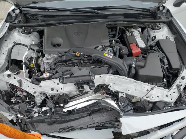 4T1G11AKXPU080567 - 2023 TOYOTA CAMRY SE NIGHT SHADE WHITE photo 11