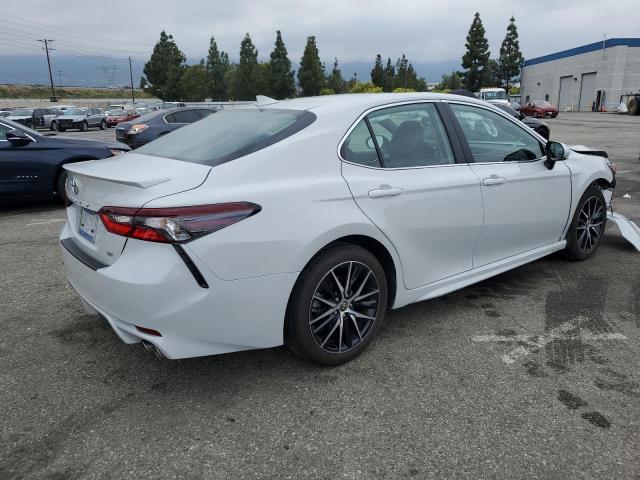 4T1G11AKXPU080567 - 2023 TOYOTA CAMRY SE NIGHT SHADE WHITE photo 3