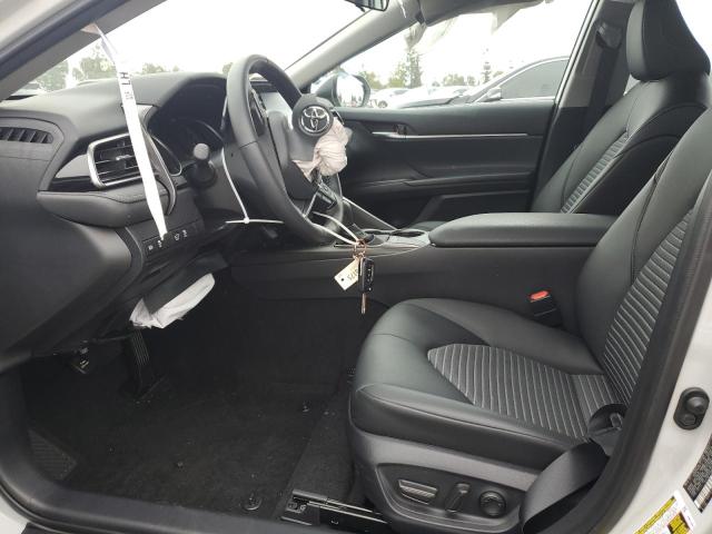 4T1G11AKXPU080567 - 2023 TOYOTA CAMRY SE NIGHT SHADE WHITE photo 7