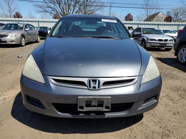 1HGCM56447A009752 - 2007 HONDA ACCORD LX GRAY photo 5