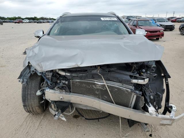 SJKCH5CP3HA021665 - 2017 INFINITI QX30 BASE Silber Foto 5