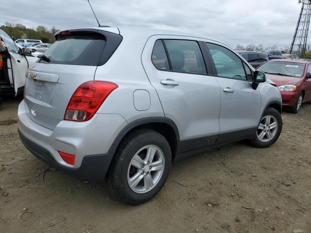 3GNCJKSB4LL210653 - 2020 CHEVROLET TRAX LS SILVER photo 3