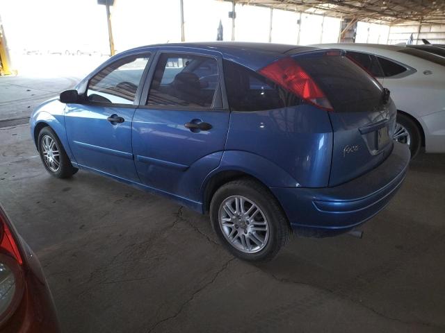 3FAFP37354R118371 - 2004 FORD FOCUS ZX5 BLUE photo 2